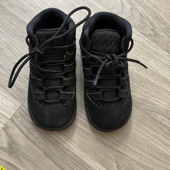 Black Jordan max - Picture 1 of 3